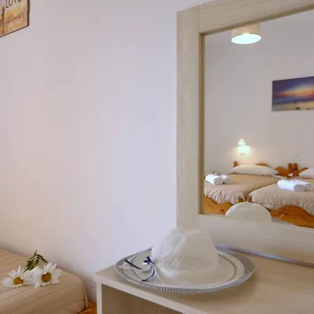 Hotel de apartamente Makris Arillas Corfu *